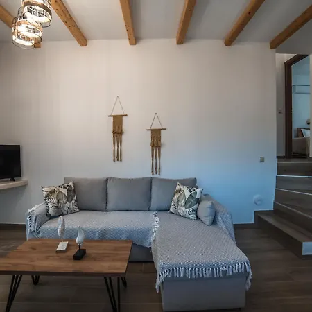 Epithea 2 με ιδιωτικη πισινα Villa