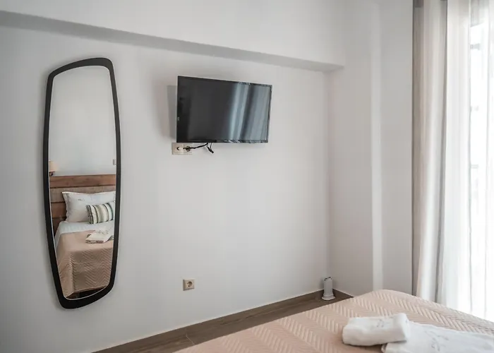 Epithea 2 με ιδιωτικη πισινα Kithnos