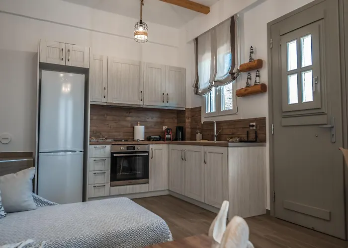 Epithea 2 με ιδιωτικη πισινα * Kithnos