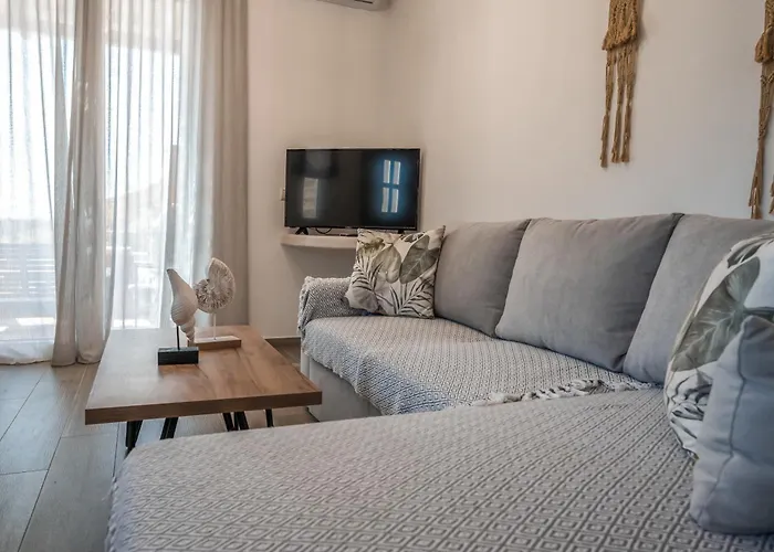 Epithea 2 με ιδιωτικη πισινα *